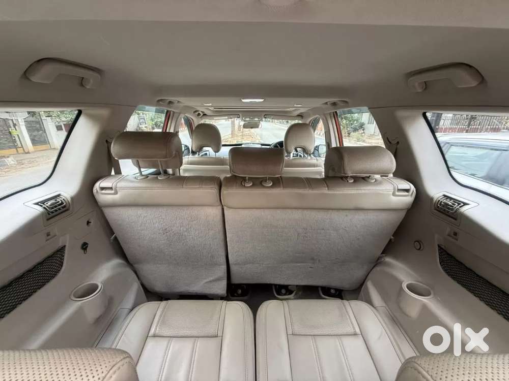 Mahindra Xuv500 At W10 Fwd, 2016, Diesel