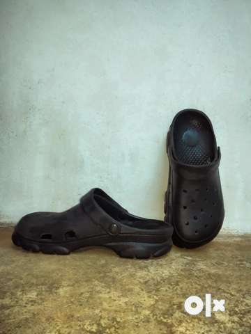 Full black clearance crocs