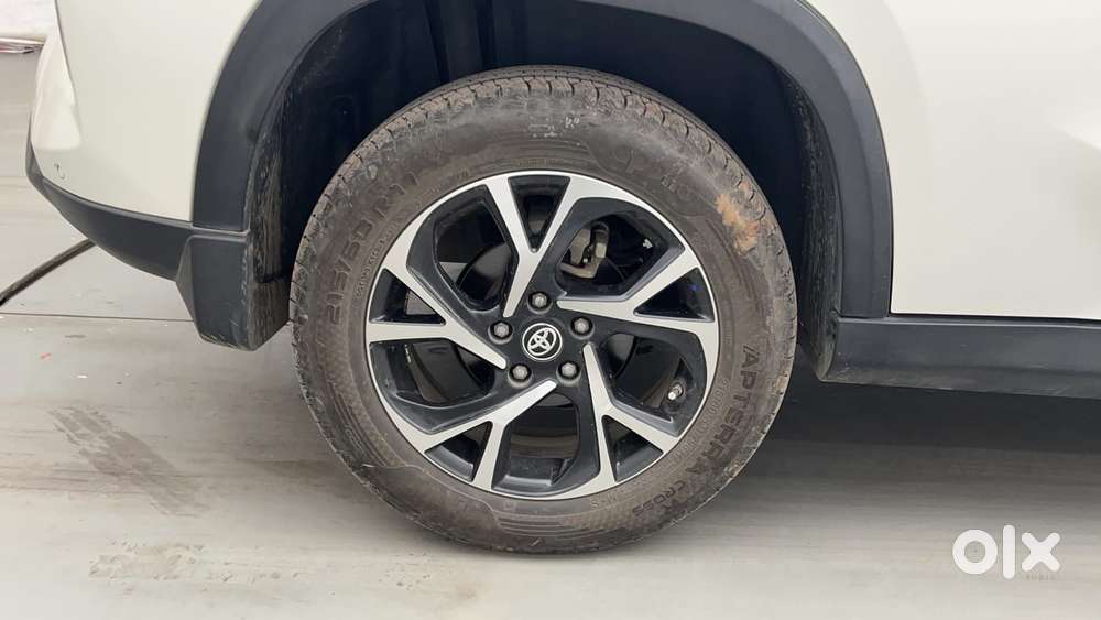 Toyota Urban Cruiser Hyryder V Hybrid Aero Edition, 2023
