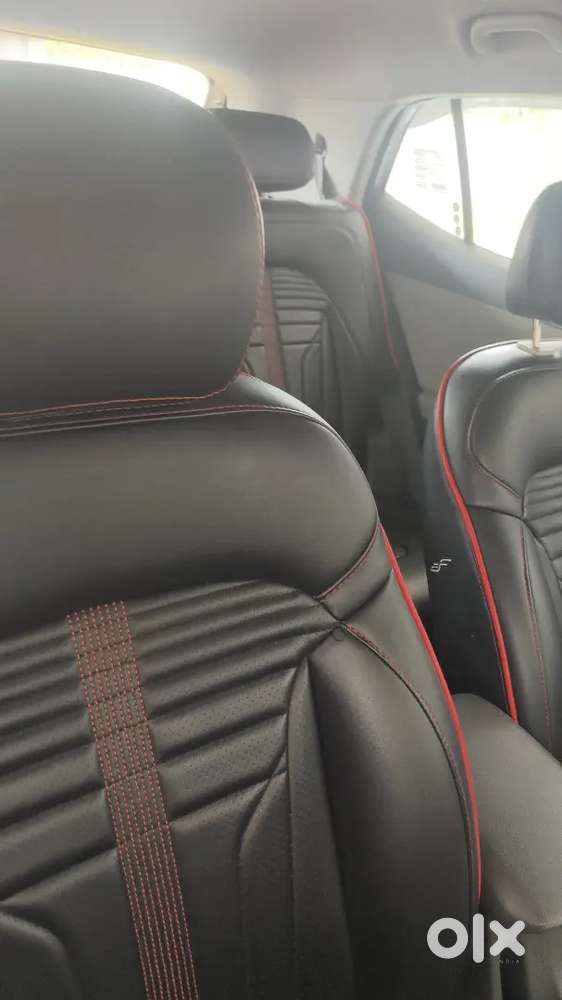 Creta Base Model Ontable Car