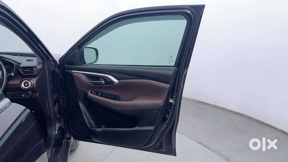 Maruti Suzuki Grand Vitara 1.5 Alpha Smart Hybrid, 2023, Petrol