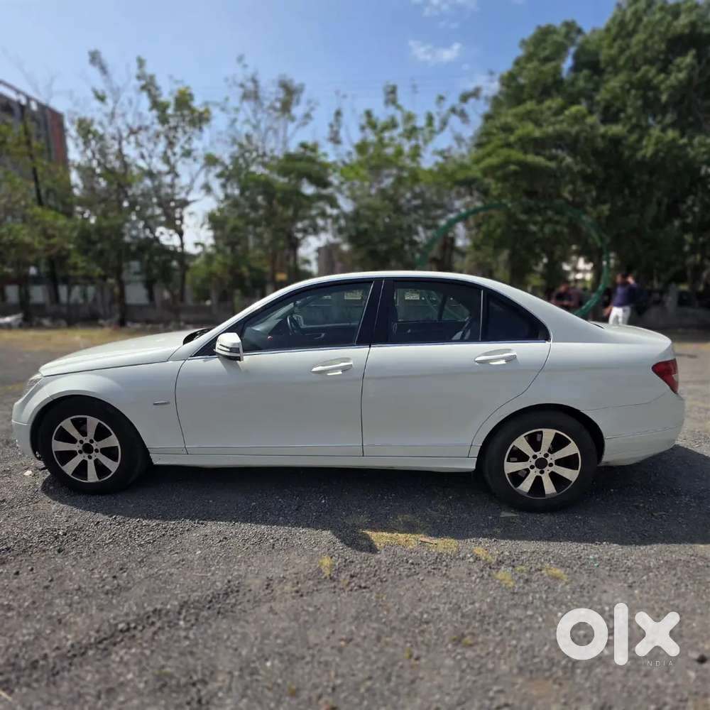 Mercedes-benz C-class 2011 Diesel 157000 Km Driven