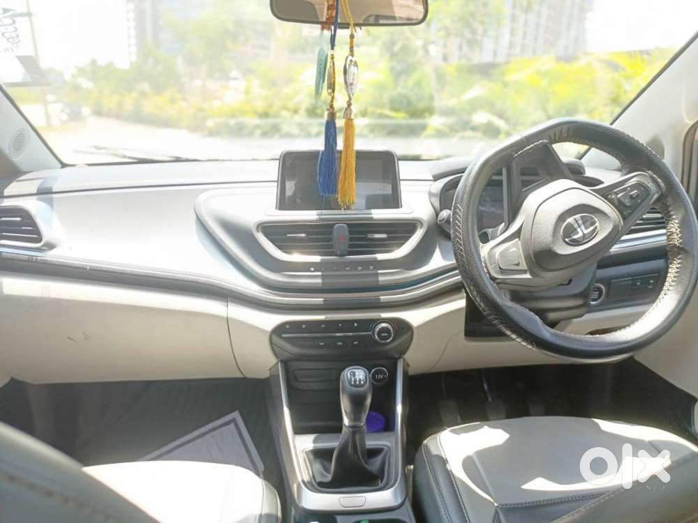 Tata Altroz Xz Icng, 2024, Cng & Hybrids
