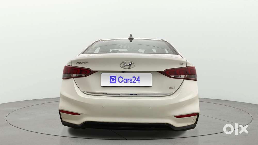 Hyundai Verna 1.6 Vtvt Sx, 2018, Petrol