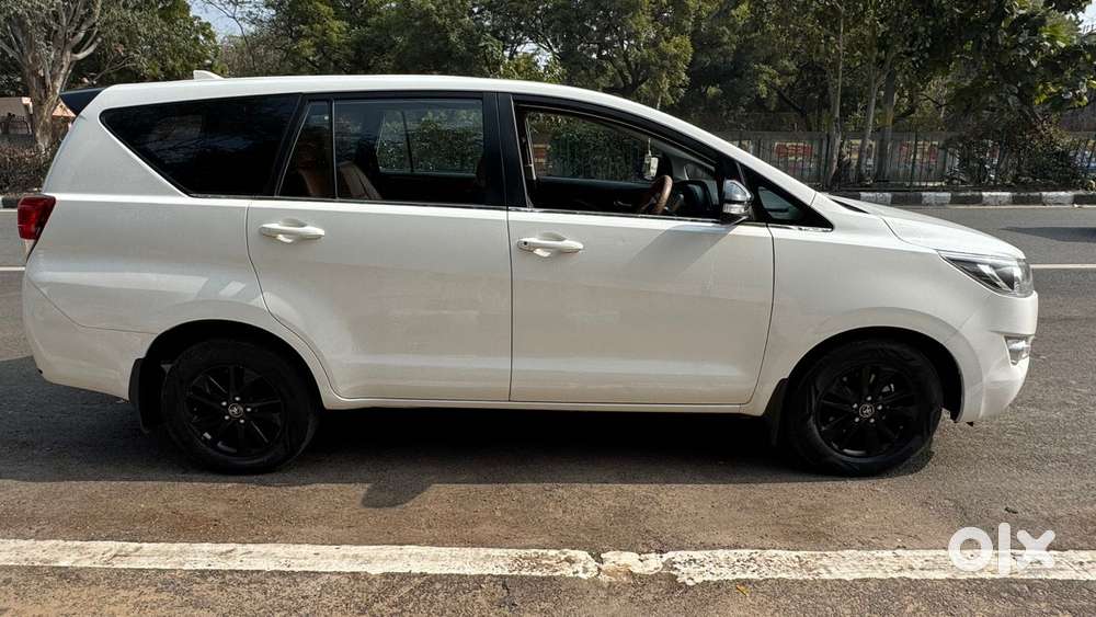 Toyota Innova Crysta 2.4 Gx Mt, 2019, Diesel