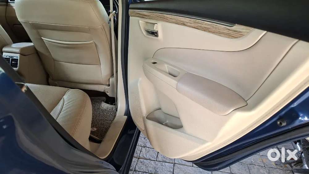 Well-maintained Sedan Ciaz Alpha Petrol Mt