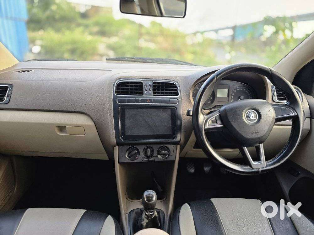 Skoda Rapid 1.6 Mpi Ambition, 2014, Petrol