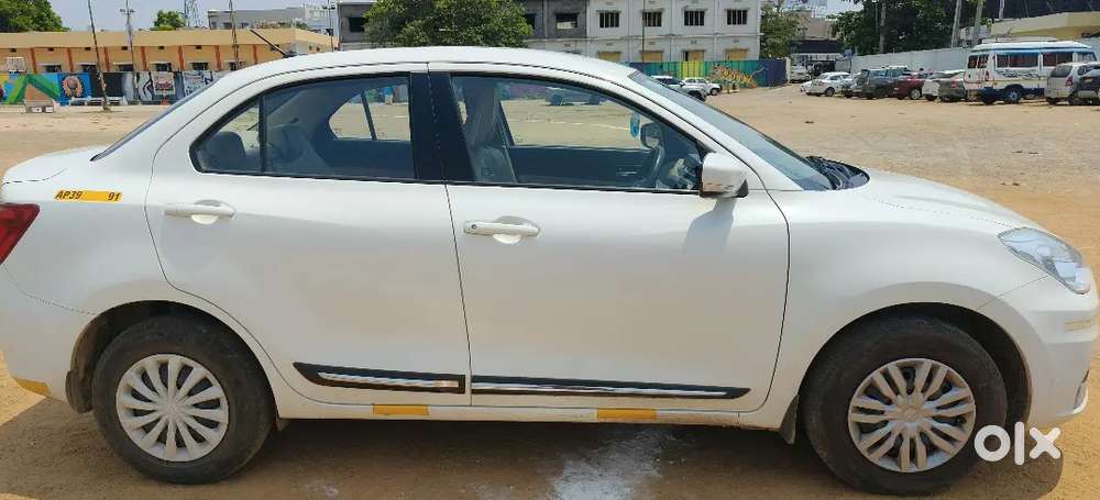 Marthi Swfit Dzire 2023 Petrol -taxi Board