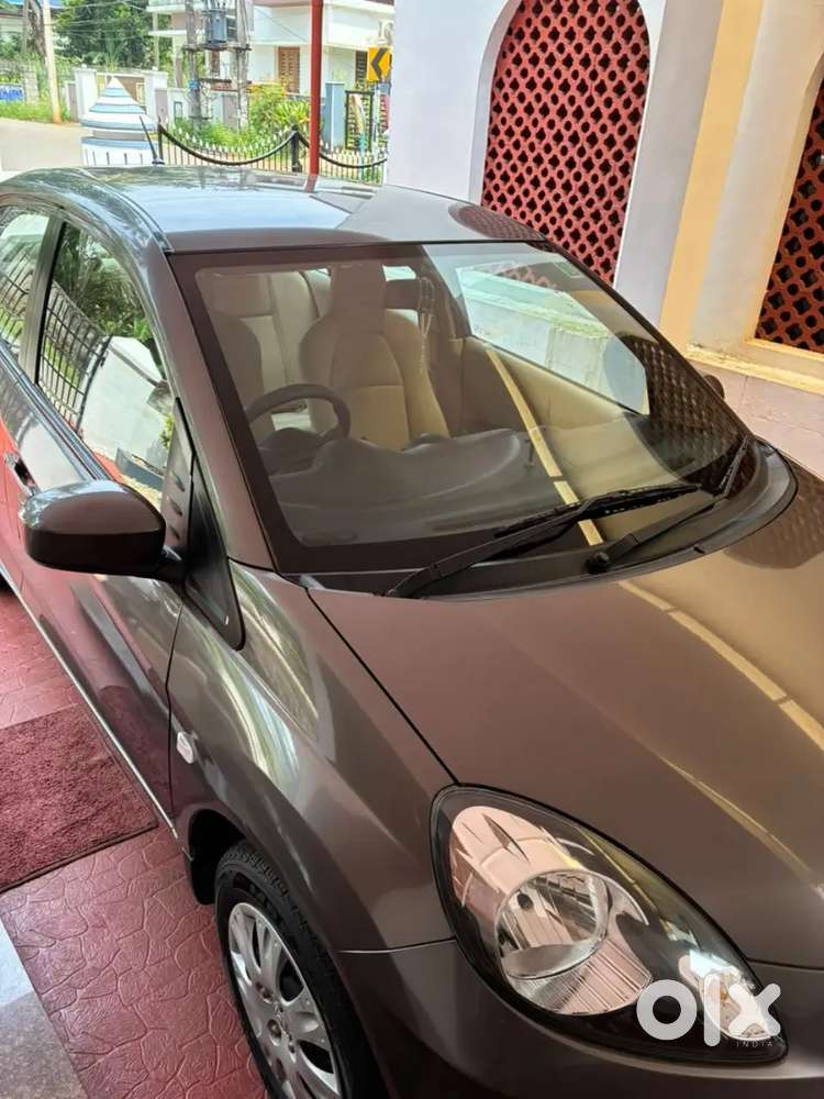 Honda Amaze Vx 2014