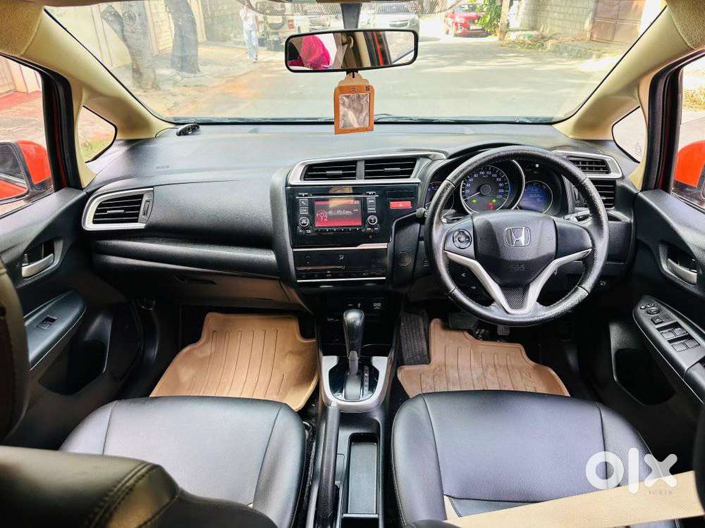 Honda Jazz V Cvt, 2015, Petrol