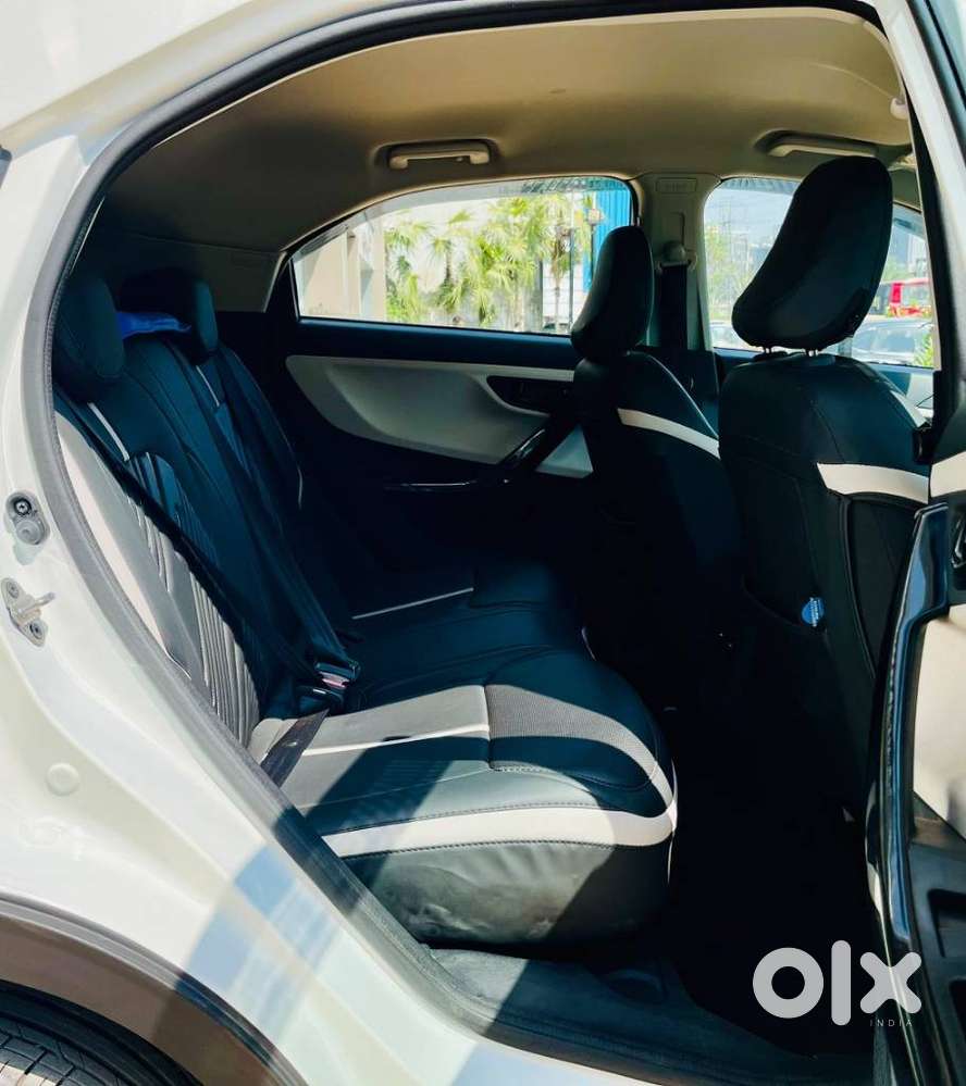 Tata Nexon Pure Plus (s) Petrol Amt, 2025, Petrol