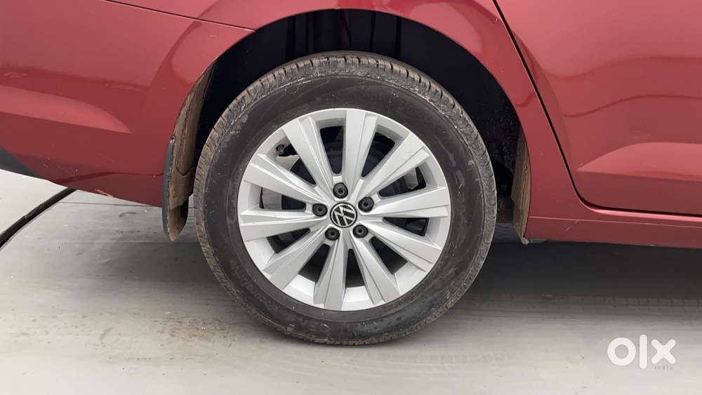 Volkswagen Virtus Highline Plus 1.0 Tsi At, 2024, Petrol