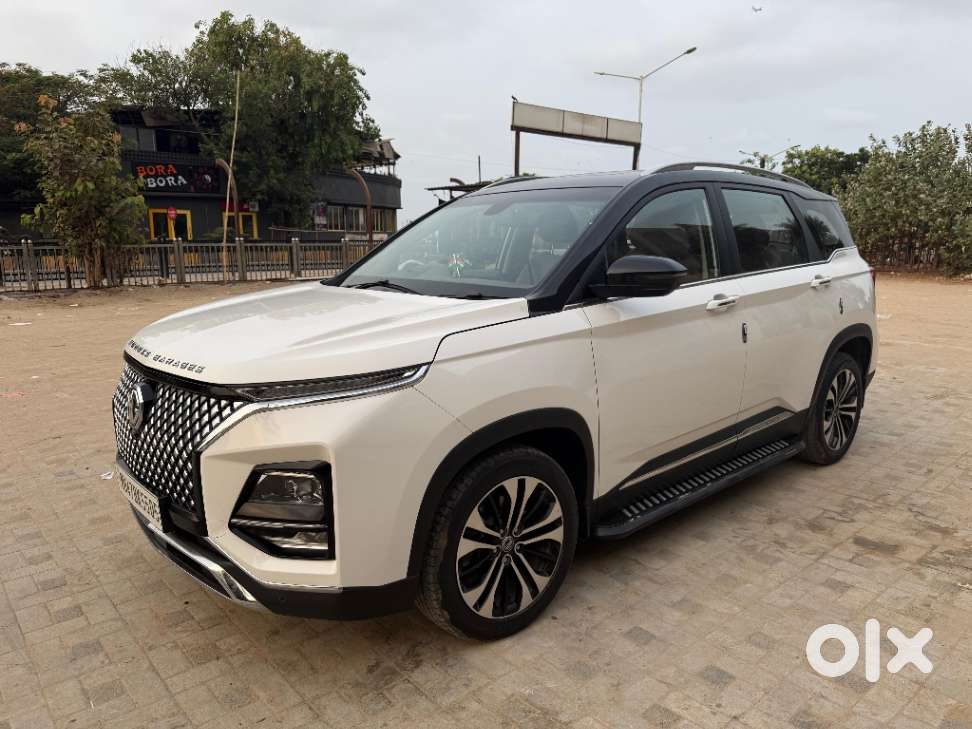 Mg Hector Plus Sharp Pro 1.5 Turbo Petrol Cvt 7 Str, 2023, Petrol