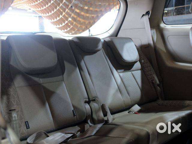 Kia Carnival Limousine + - Clean Car