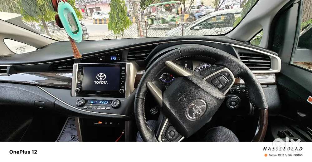 Toyota Innova Crysta 2022 Diesel 92000 Km Driven
