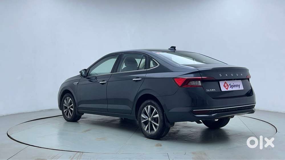 Skoda Slavia Style 1.0l Tsi At, 2022, Petrol
