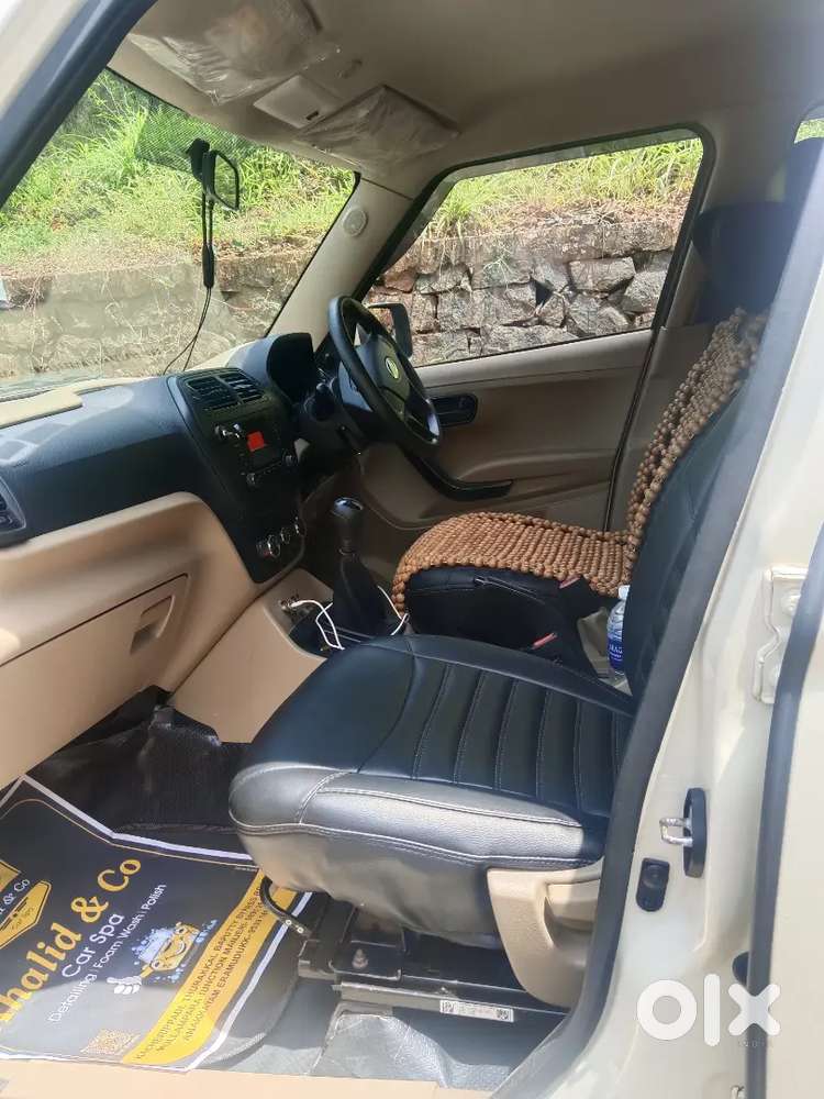 Mahindra Tuv 300 Plus 2019