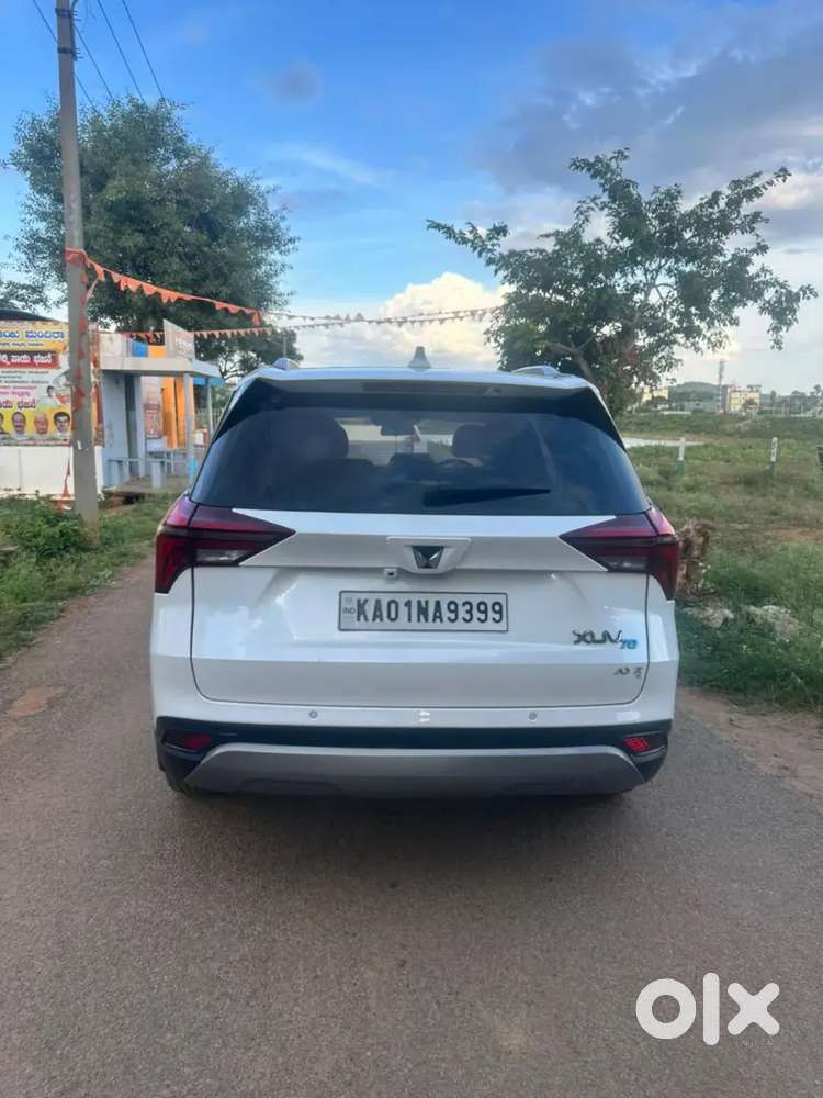 Mahindra Xuv700 Ax7 2023