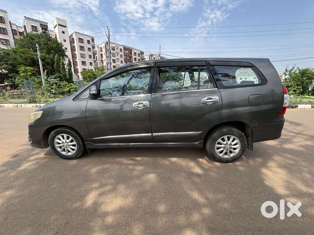 Toyota Innova 2.5 Vx 8 Str, 2014, Diesel