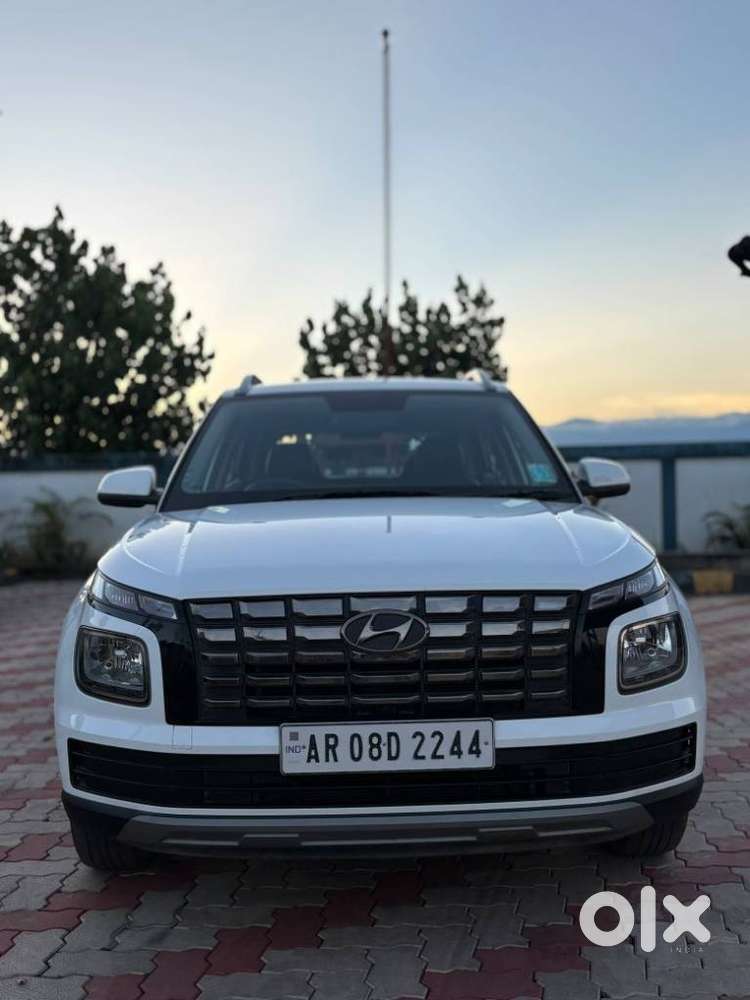 Hyundai Venue S 1.2 Petrol, 2023, Petrol