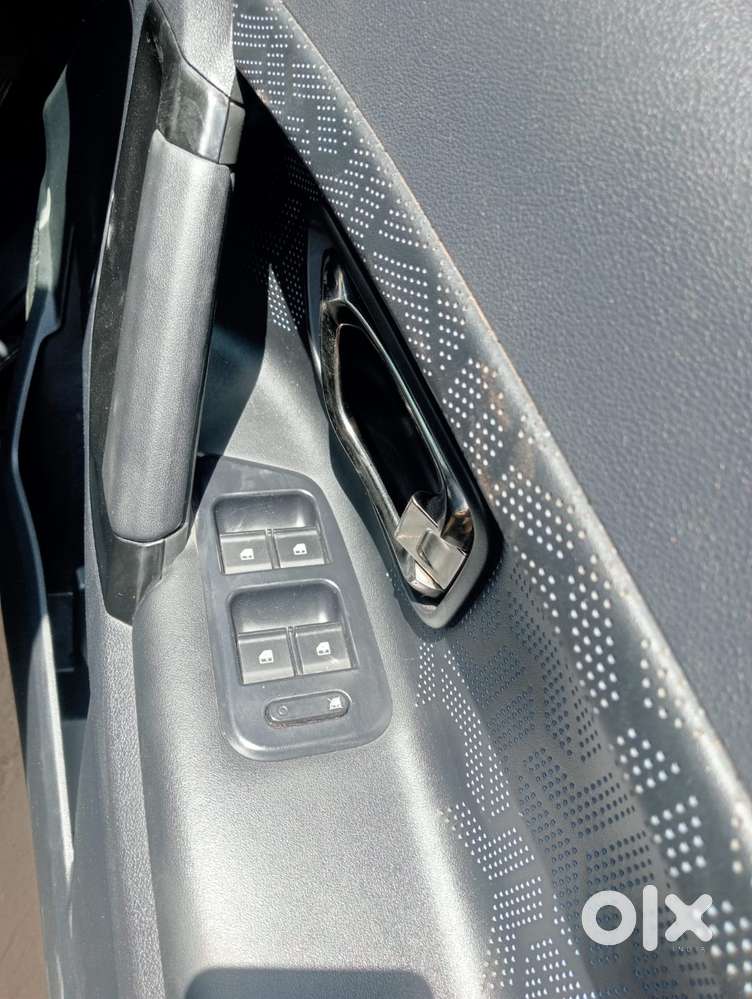 Tata Harrier Xz Plus Dark Edition, 2022, Diesel