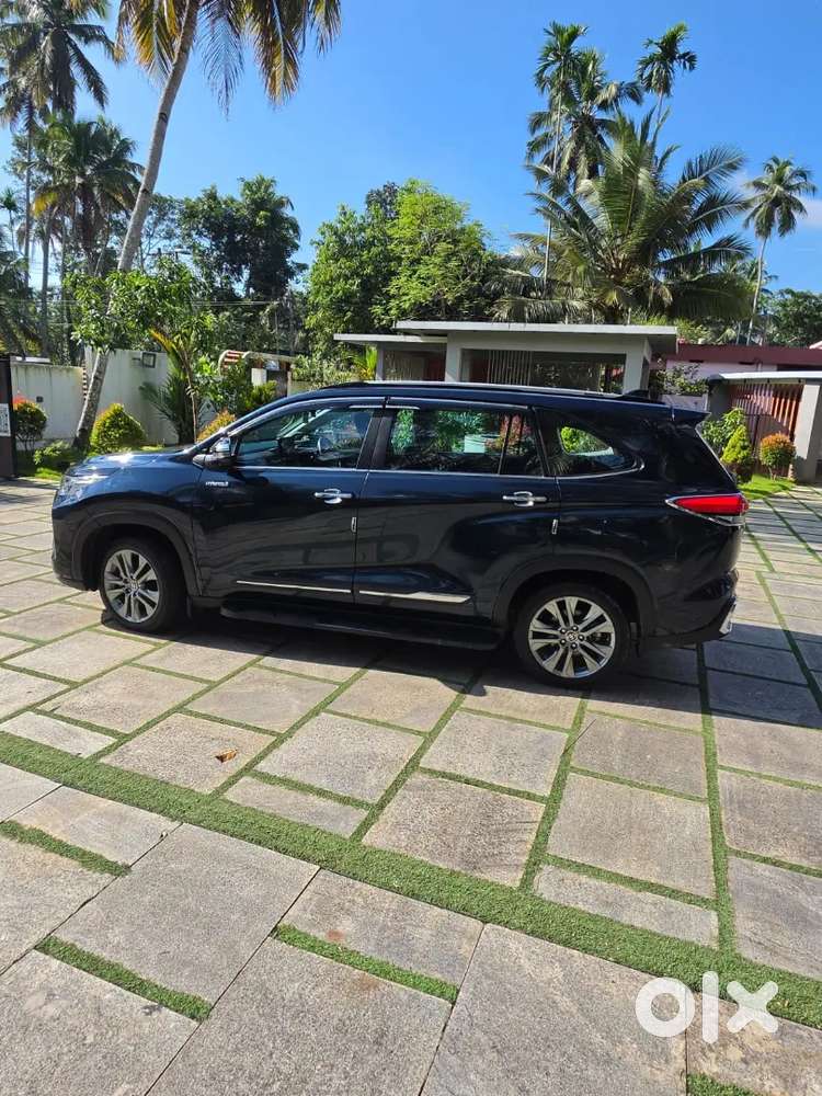 Toyota Innova Hycross Zx(o) Hybrid 1st Owner, 2025 Registered 32000 Km