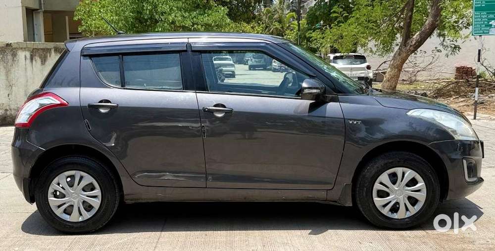 Maruti Suzuki Swift Vxi, 2016