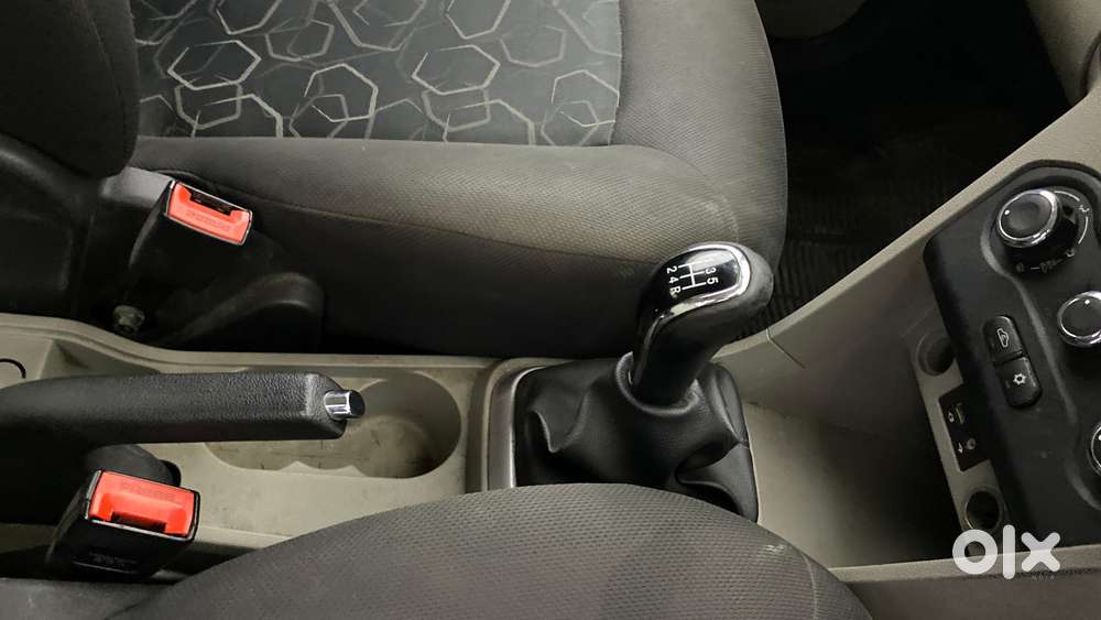 Tata Tiago 1.2 Revotron Xt, 2017, Petrol