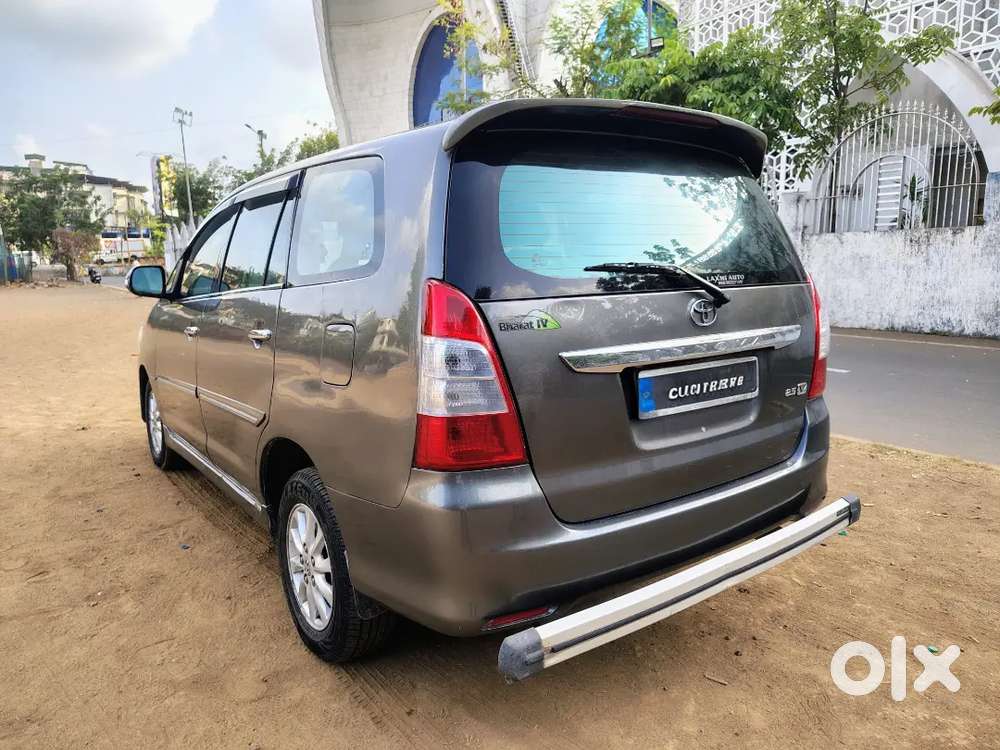 Toyota Innova 2.5 V Diesel 7-seater  Vip Number