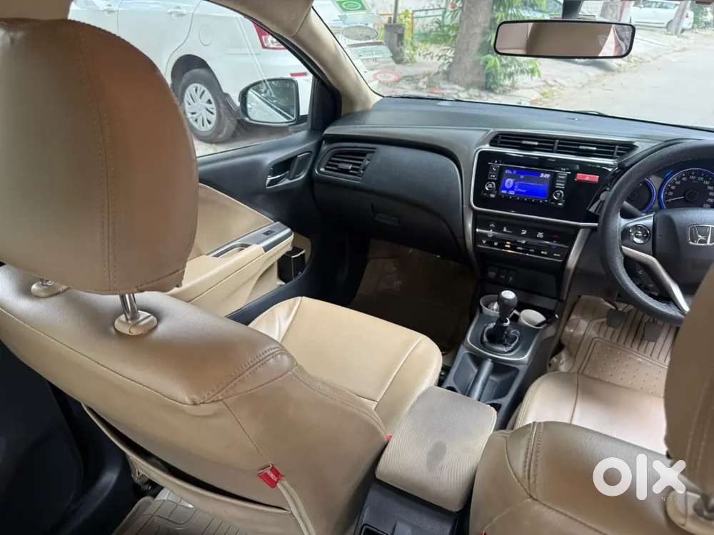 Honda City 1.5 V Petrol 2015