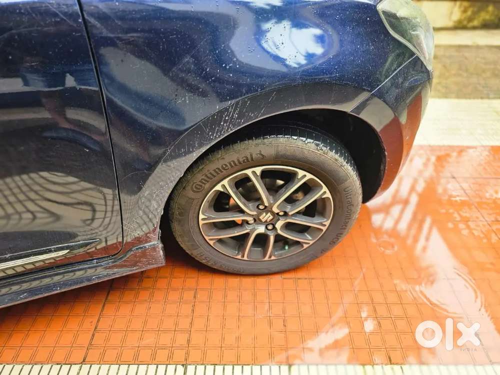 Maruti Suzuki Swift Zxi Amt Plus Blue Colour
