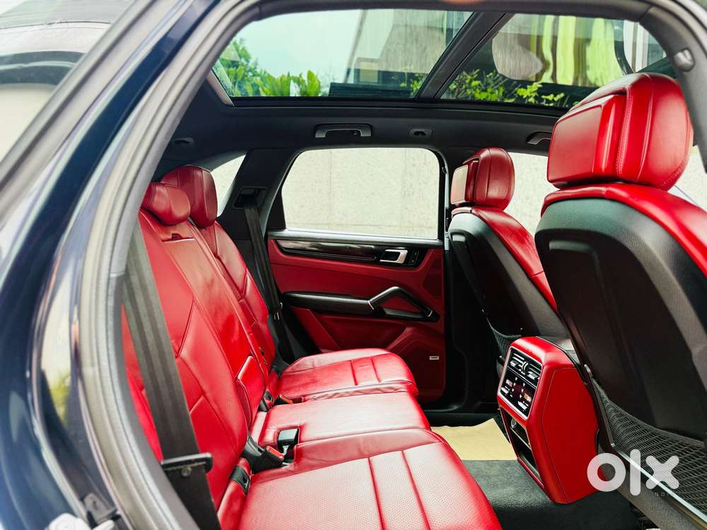 Porsche Cayenne Base, 2022, Petrol