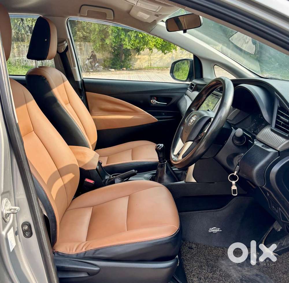 Toyota Innova Crysta 2.4 G Mt 7 Str, 2017, Diesel