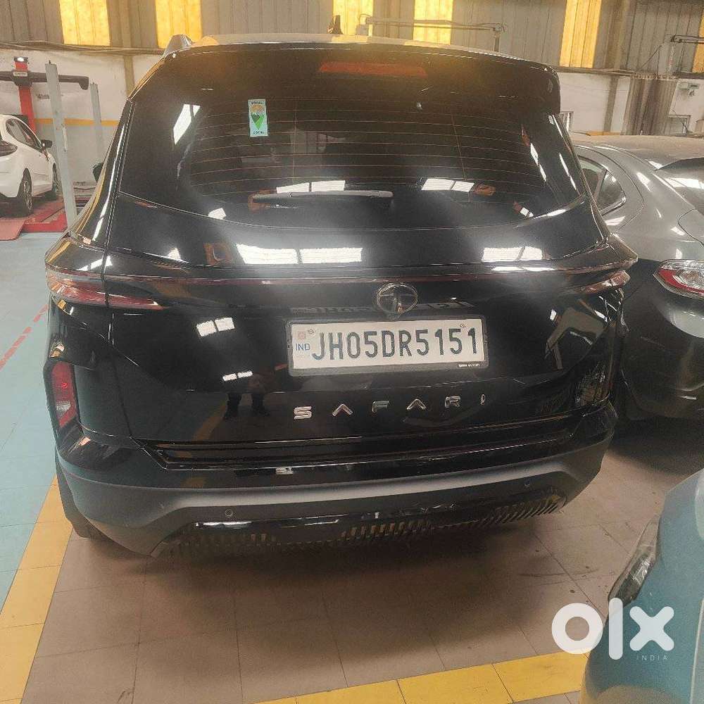 Tata Safari Adventure Plus Dark Edition At, 2024, Diesel