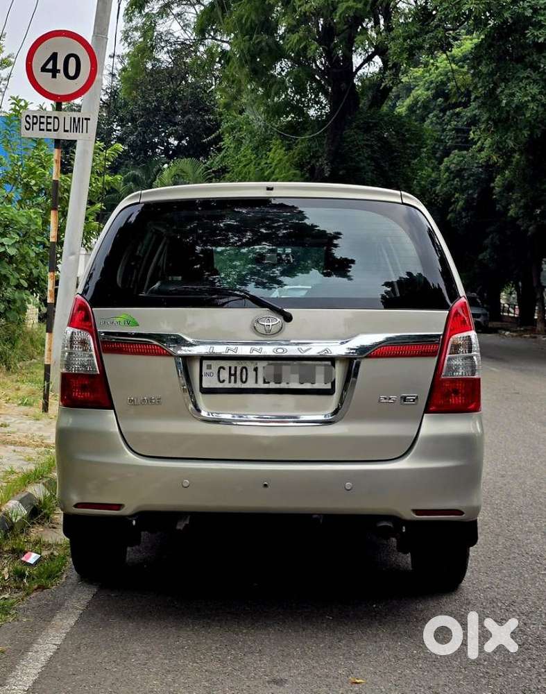 Toyota Innova 2.5 G (diesel) 7 Seater Bs Iv, 2015, Diesel