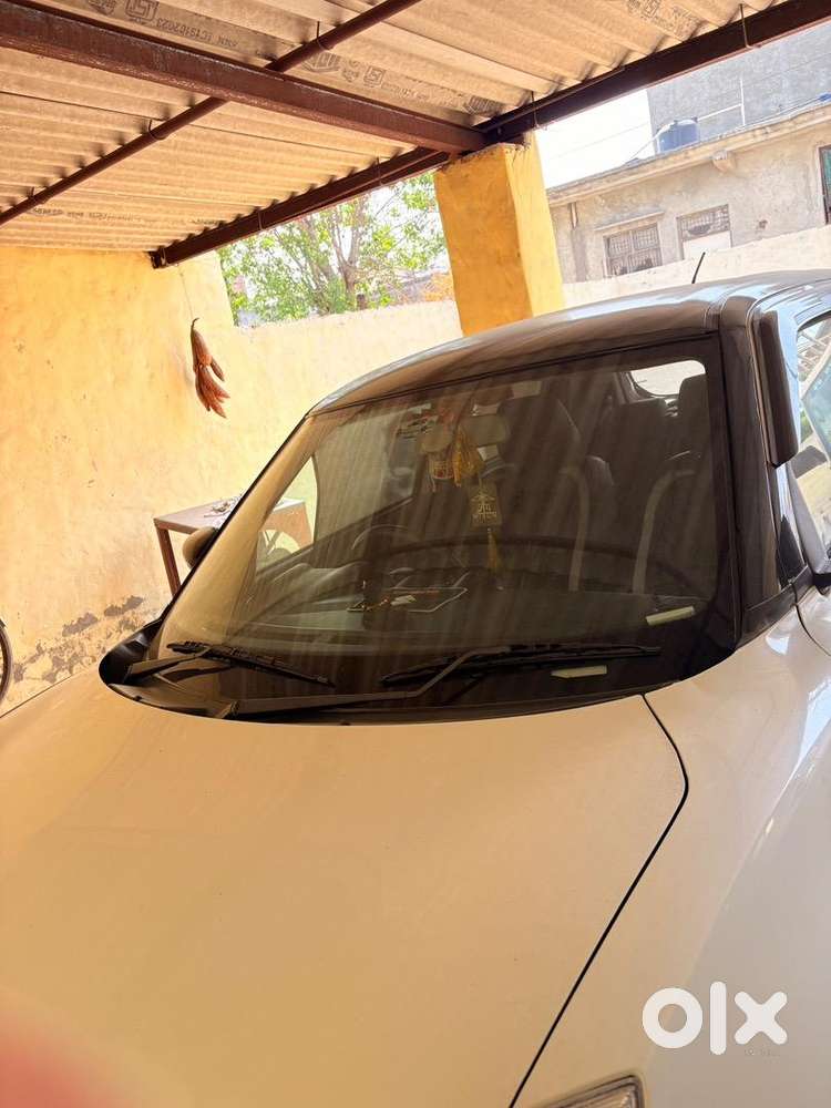 Maruti Suzuki Swift Petrol 2021