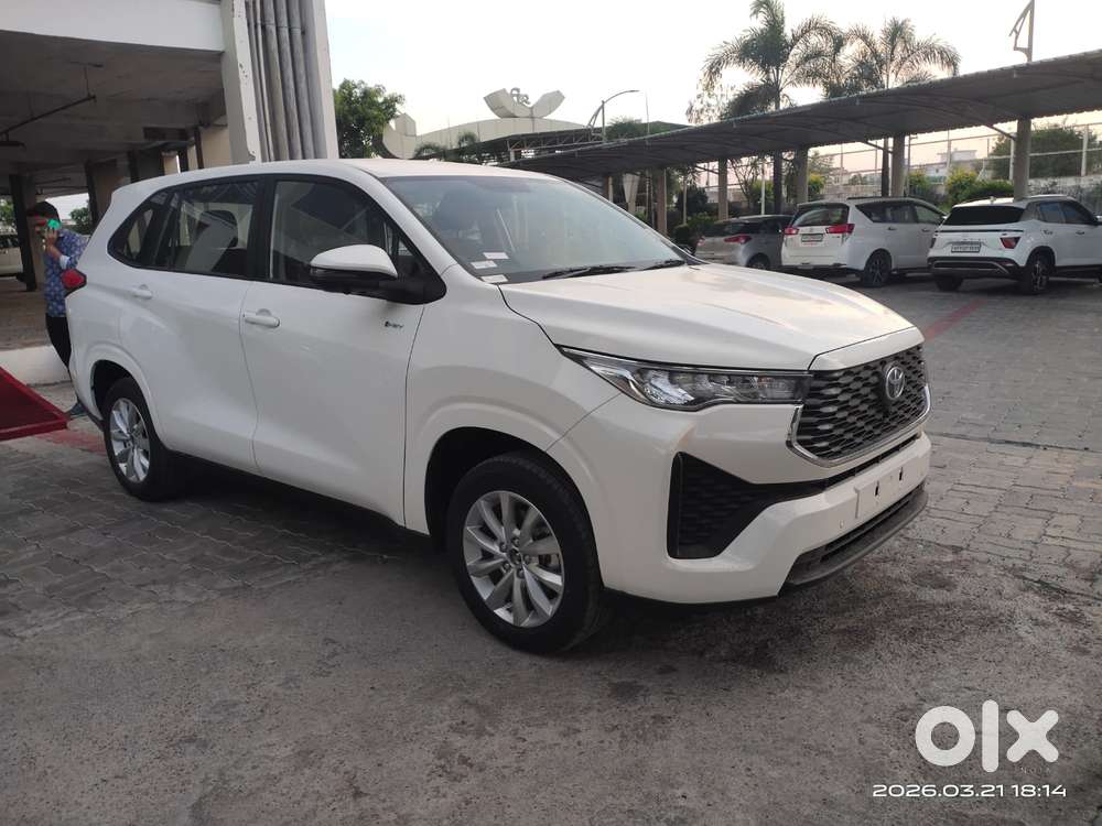 Toyota Innova Hycross 2.0 Vx Hybrid 7 Str, 2026, Petrol