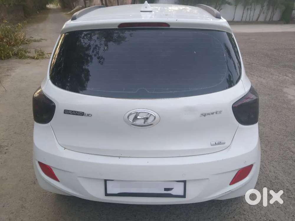 Hyundai Grand I10 2016 Cng Family Used Car, Excellent Condition