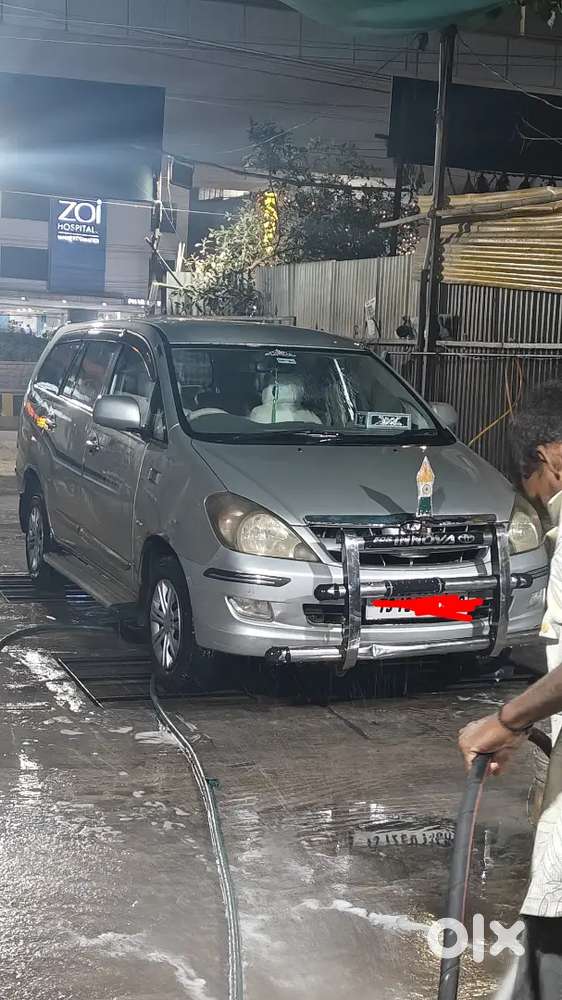 Toyota Innova 2005 Diesel Well Maintained
