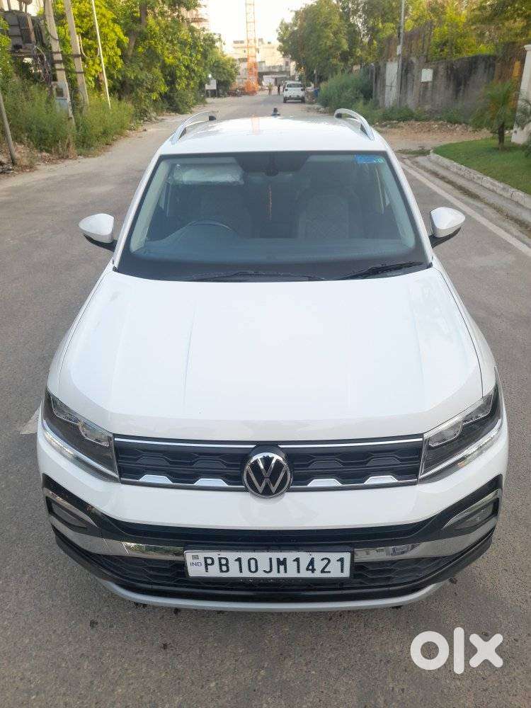 Volkswagen Taigun 1.0 Tsi Highline At, 2024, Petrol