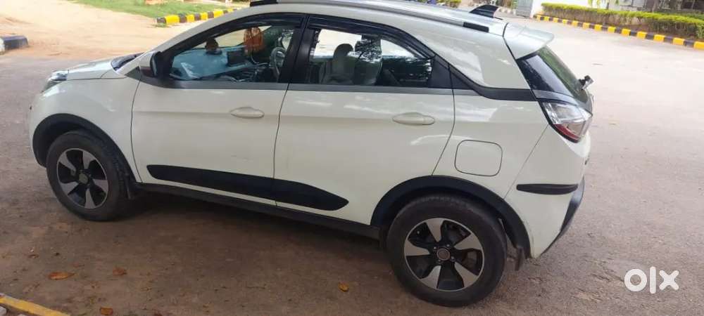 Tata Nexon 2019 Revotron Automatic