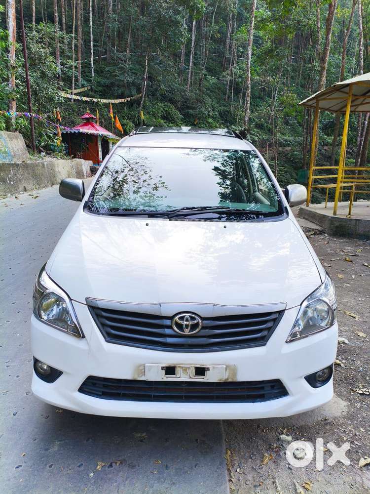 Toyota Innova 2012-2013 2.5 E Diesel Ms 7-seater, 2012, Diesel