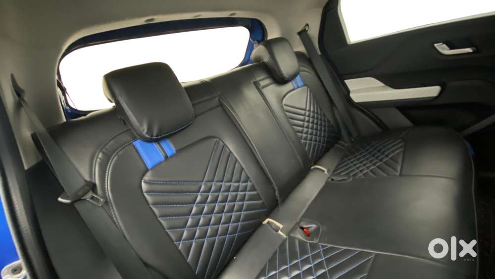 Tata Punch 1.2 Revotron Creative Amt Dual Tone, 2022, Petrol