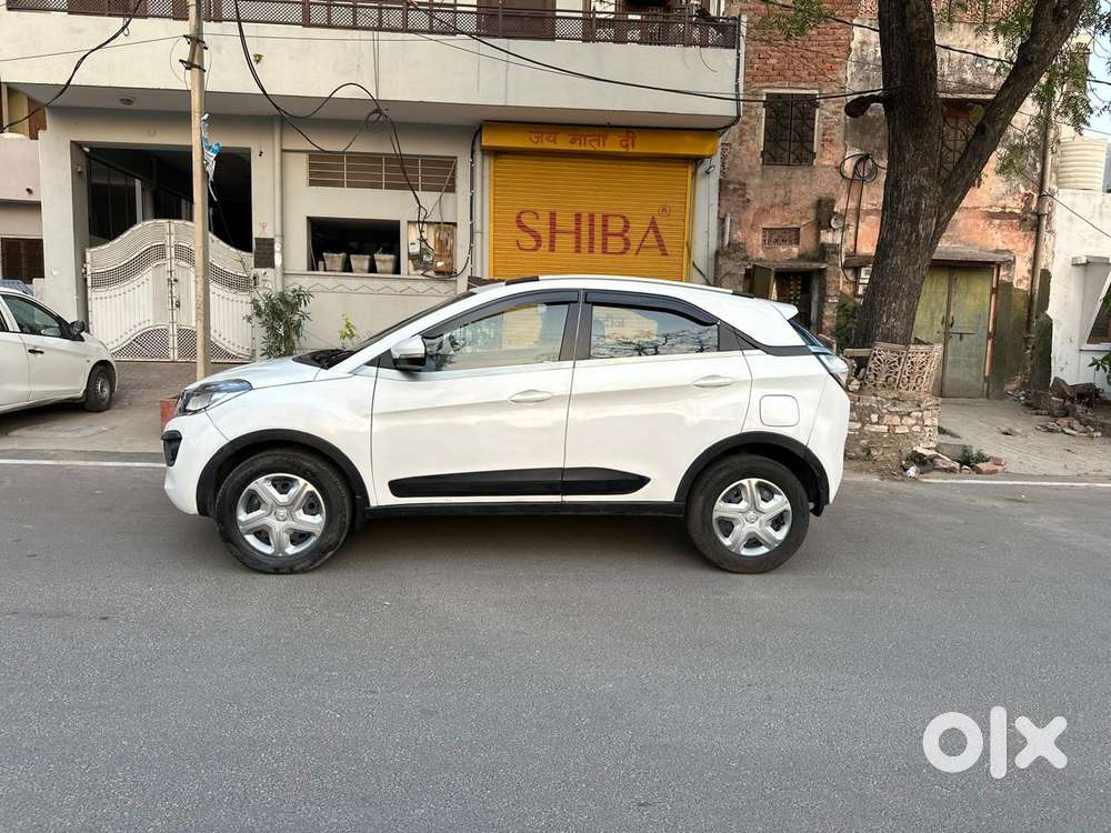 Tata Nexon 1.2 Revotron Xm (s), 2020, Diesel