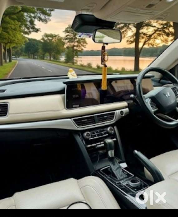 Mahindra Xuv700 2.2 Ax 7 Diesel At Str Awd, 2024, Diesel