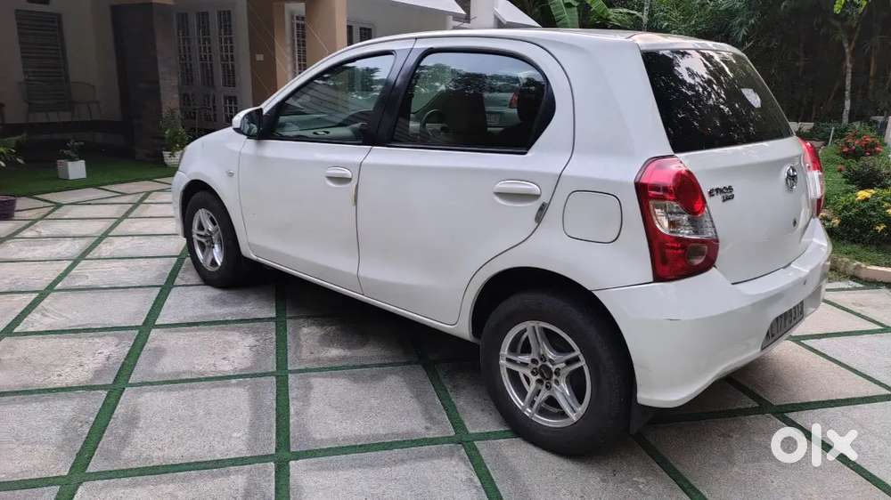 Toyota Etios Liva 2016 Petrol Singleowner