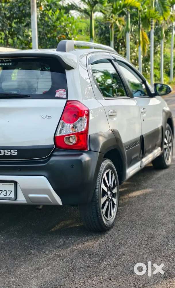 Toyota Etios Cross 2018