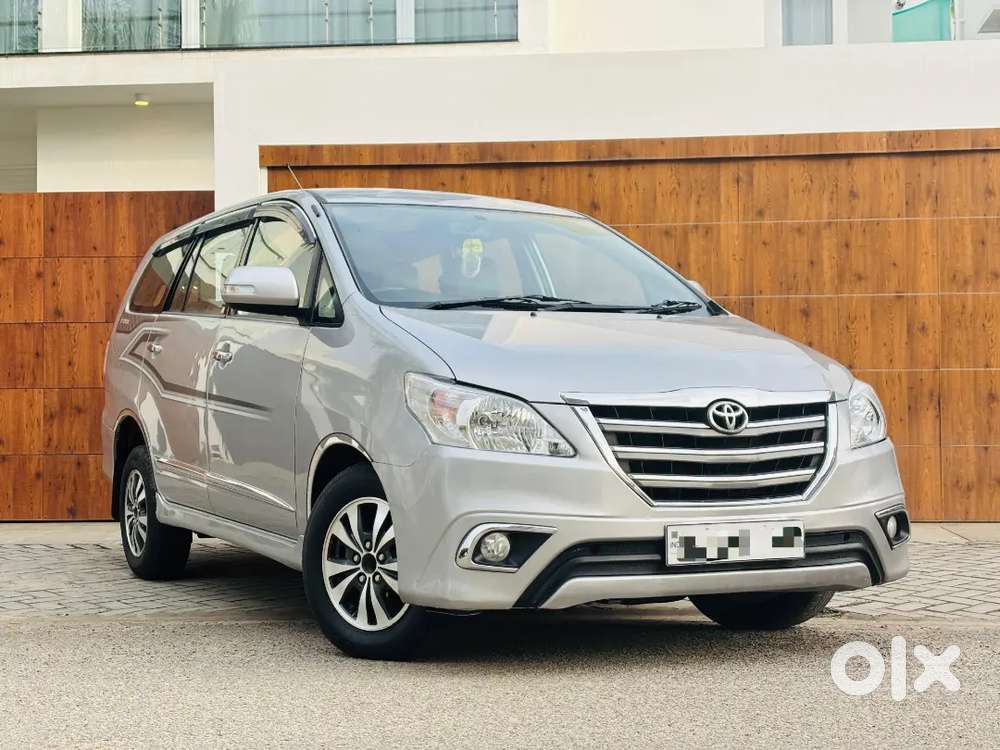 Toyota Innova V 2015 Model
