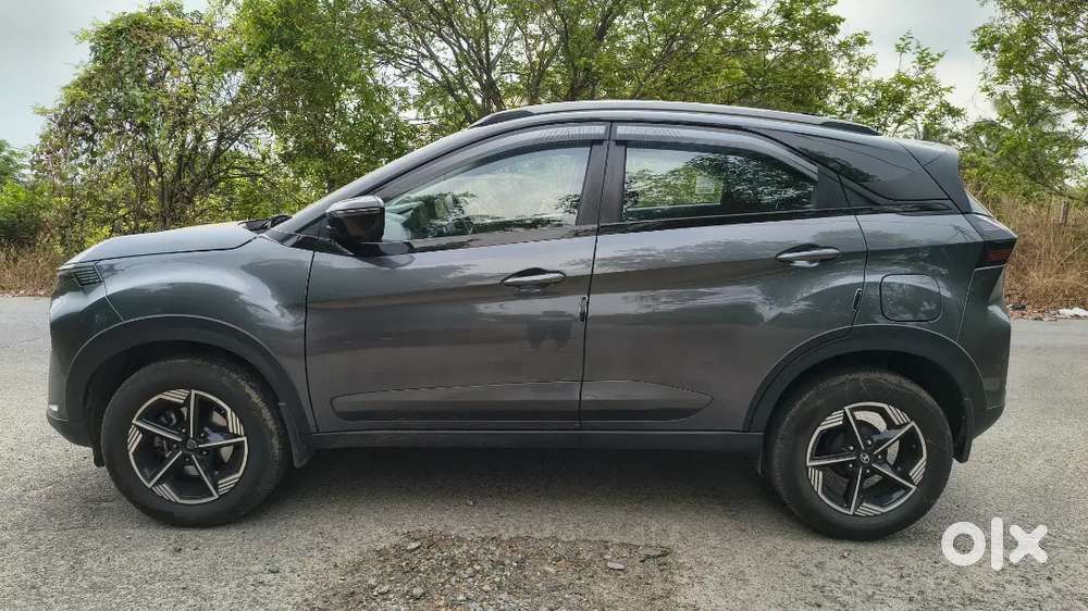 Tata Nexon 2025 Petrol Well Maintained