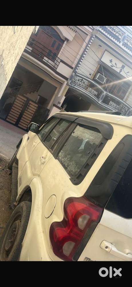 Mahindra Diesel 2015 Car